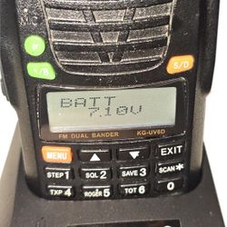 Wouxun KG-UV6D V2 Dual Band (136-174 / 420-520 MHz) — includes 2 batteries and charger, works out of HAM band (MURS GMRS etc) 