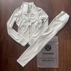 White Lululemon set