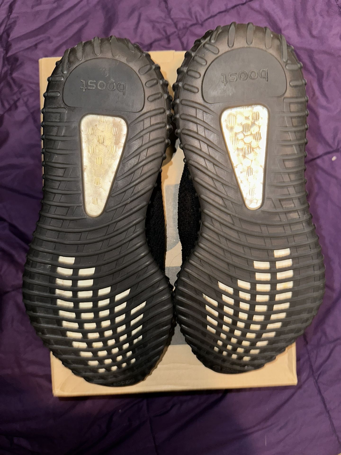 Yeezy Bred sz 9 The Yeezy Boost 350 V2  main image 4