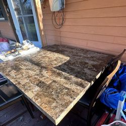 Mesa De Mármol , Marble Table 