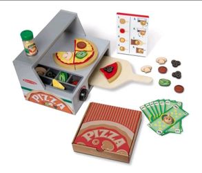 Melissa and Doug wood pizza set.