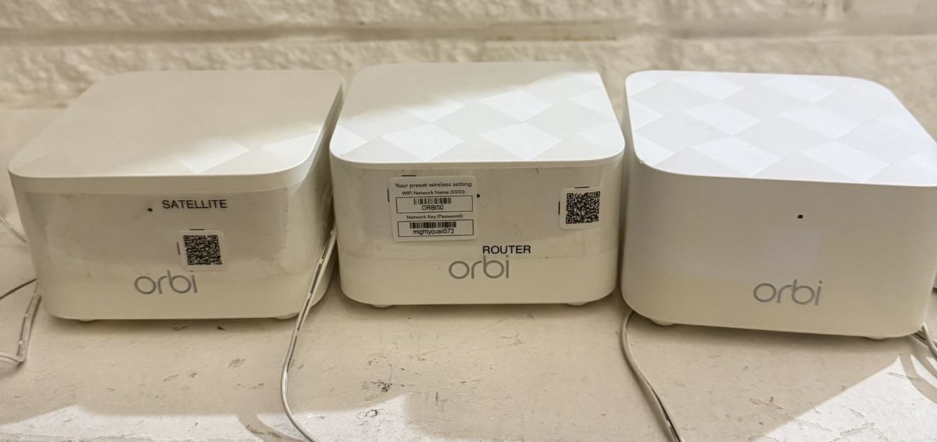 Orbi Router and Satellite Set