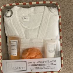 Robe and Spa Set