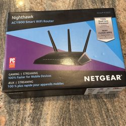Nighthawk AC 1900 Smart WiFi Router