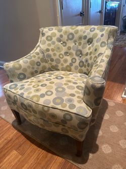 Cute and Comfy Retro patterned armchair