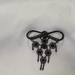 Vintage Jewelry Piece 