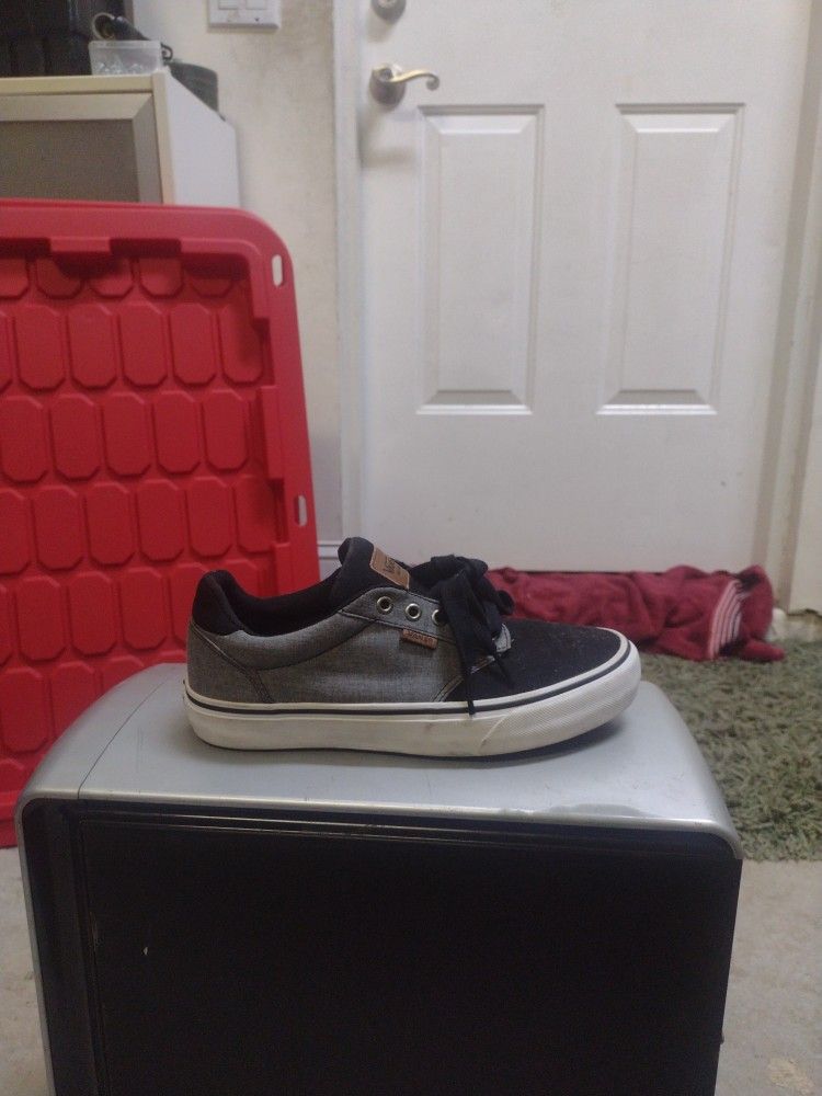 Vans old sckool (Size 8)