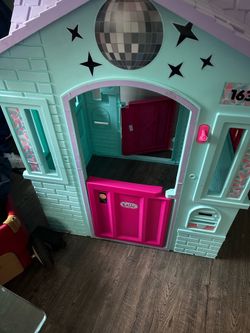 LOL cottage playhouse