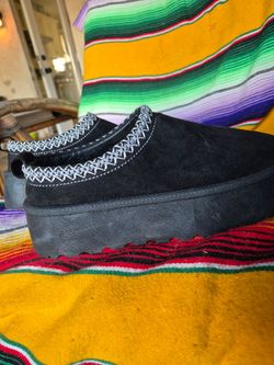 Womens Ugg style platform slip ons