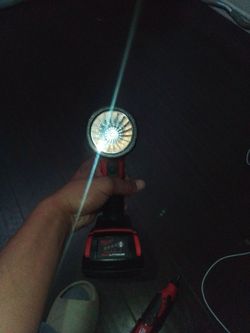 Milwaukee flashlight