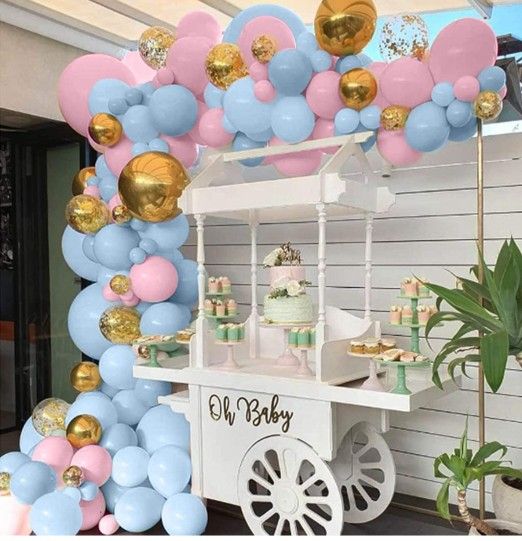 2 Balloon Arch - gender reveal 