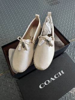 Coach Women 6.5 Brand New Loafer