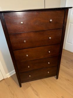 Dresser