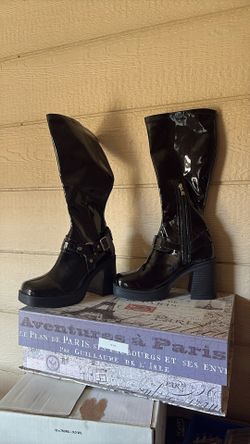 Black Boots