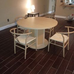 Table With 4 Chairs