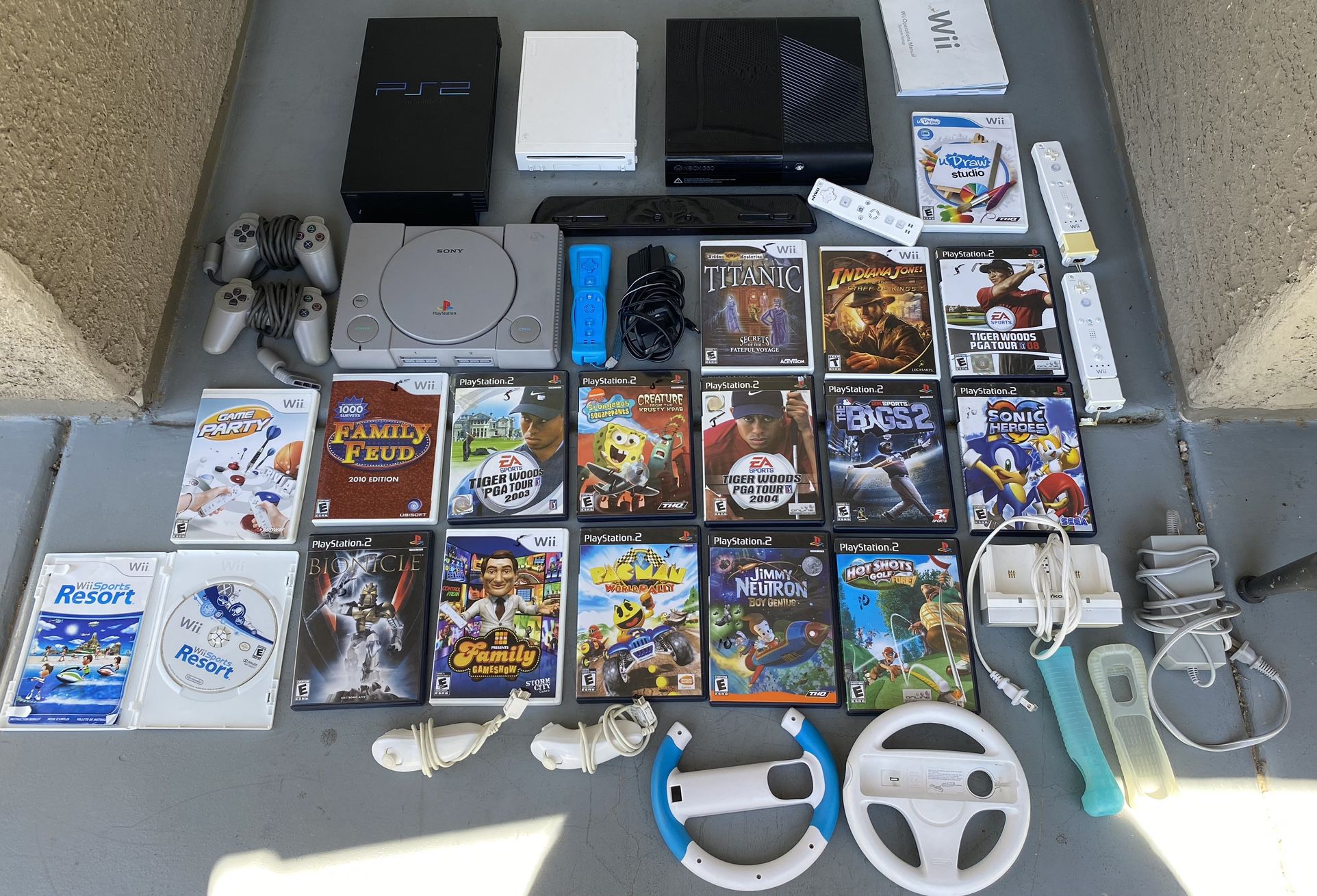 Vintage Game Consoles And Game Lot PS1, PS2, Wii, Xbox