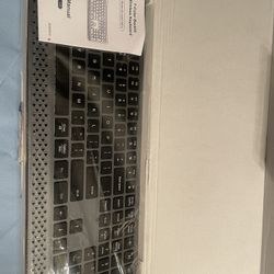 Wireless 7 Light Keyboard