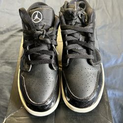 Jordan 1 Low Size 6.5