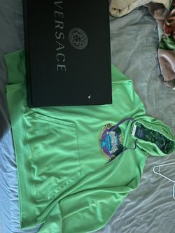 Versace Hoodie 2xl With The Box