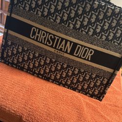 Dior Large Women’s Bag Black New