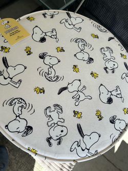 Snoopy storage ottoman