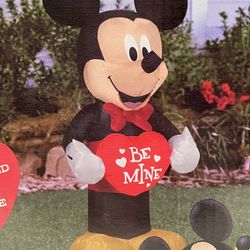 Gemmy Mickey Mouse Airblown Inflatable
