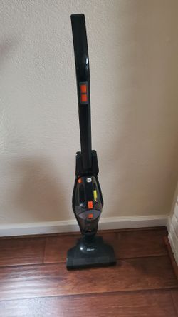 Small chargeable vacuum