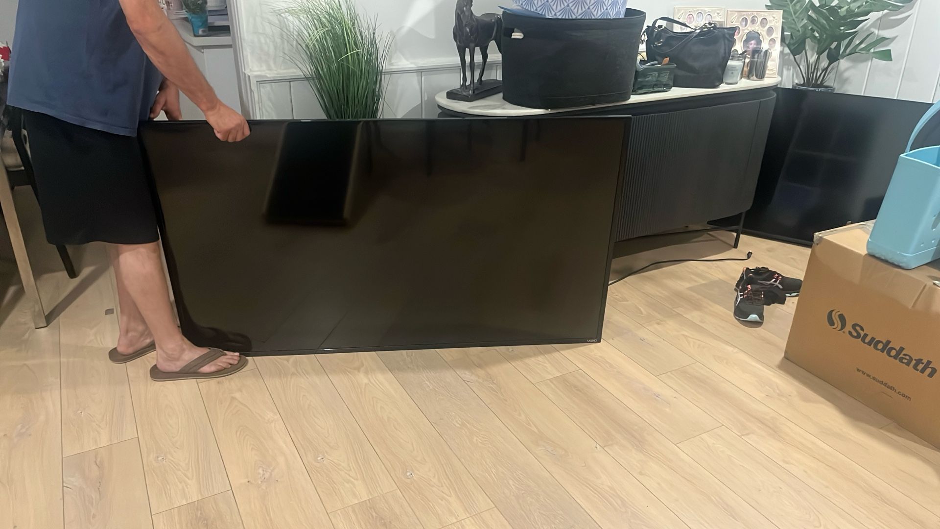 Vizio smart TV 72 inch
