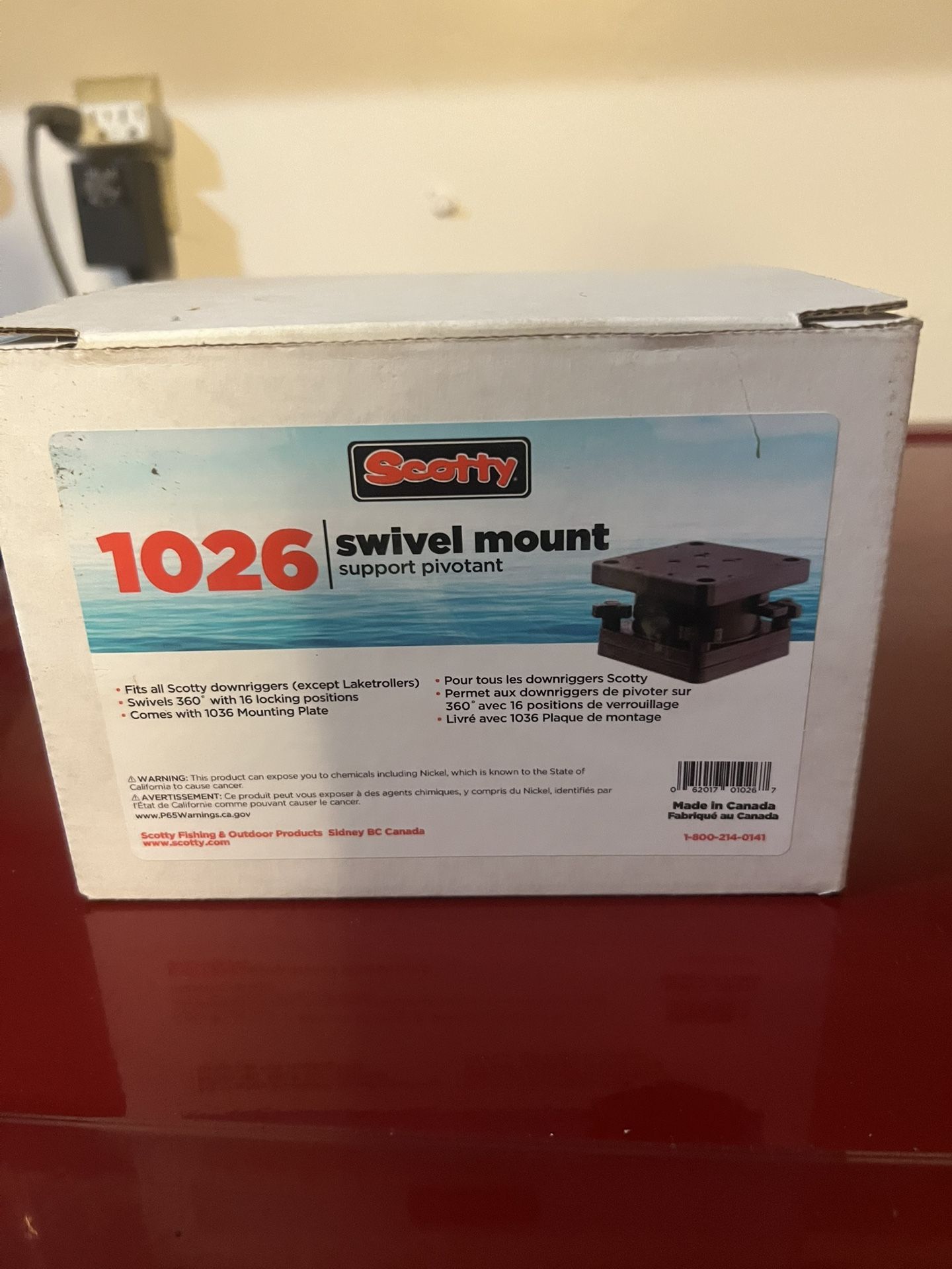 scotty 1026 swivel Mount Brand New