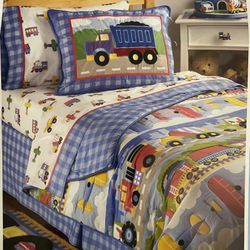 Olive Kids Comforter mini Set Trains-Planes-Trucks NEW