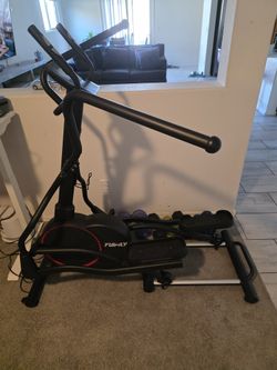 Elliptical With Adjustable Settings And Screen