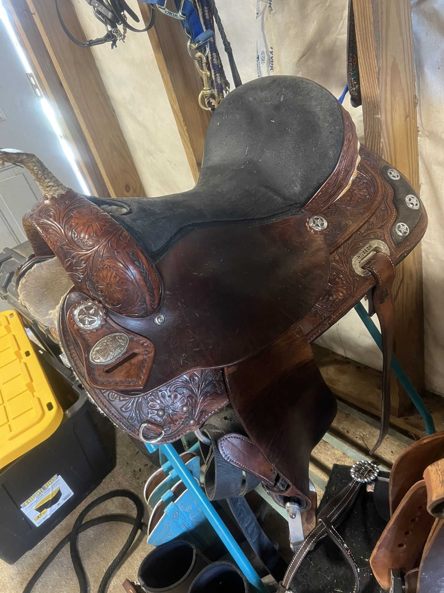 Hilason Saddle 16inch