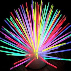 50 Pack of New Glow In The Dark Glow 8 in Bracelets in Sticks with 50 Connectors