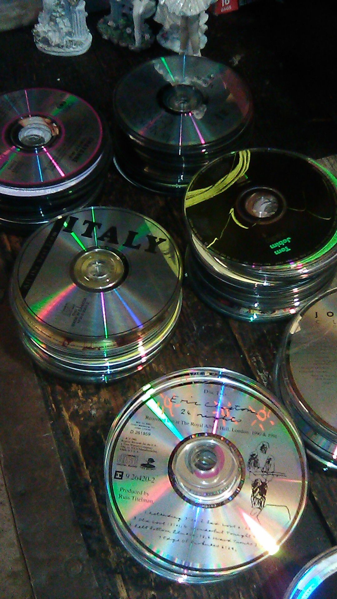 280 CDs. Mostly Spanish but some oldies. $30 obo