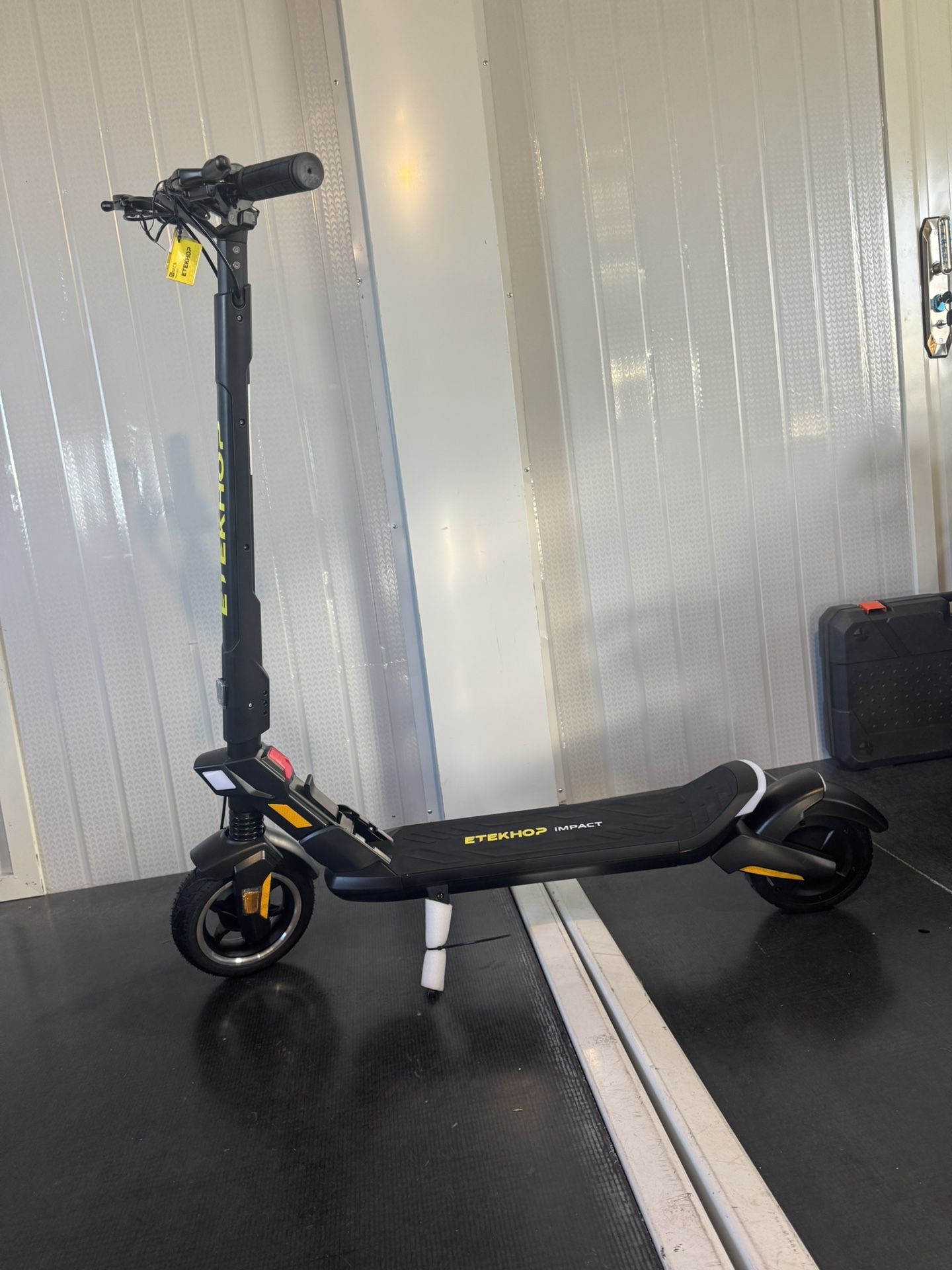 Korean-style electric scooter
