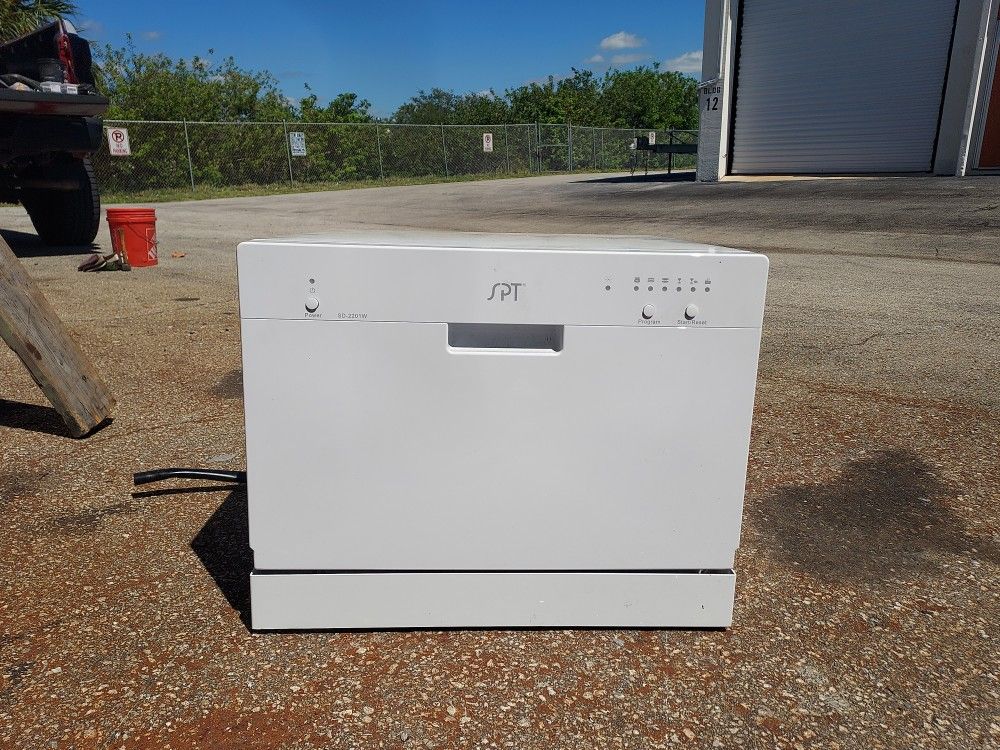Spt SD-2201W Dishwasher
