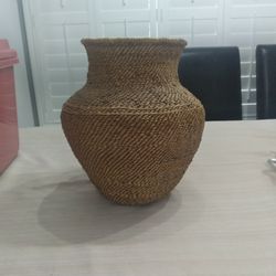 Jicarrila Apache Olla Basket