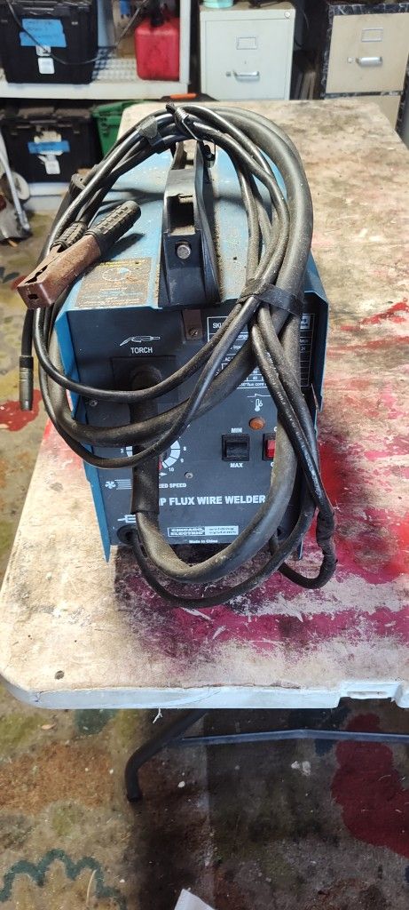 Chicago Electric Welder/Harbor Freight