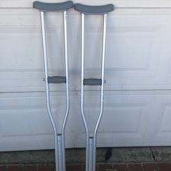 Crutches 