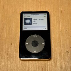 iPod Model:A1136 5thGen 60GB Black Tested Working w/Charg-9553/Songs Read Info!