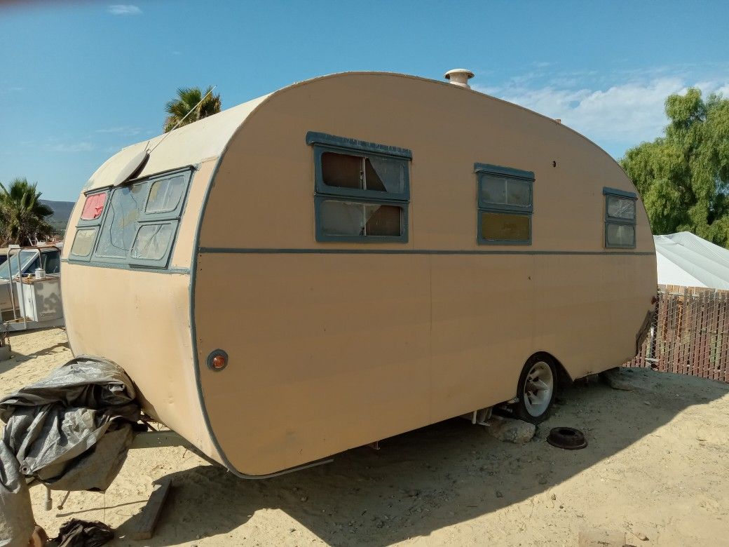 1950 Teardrop  Trailor