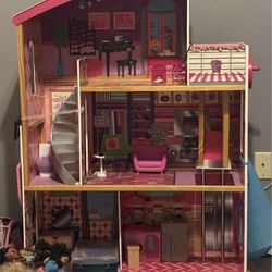 Barbie With Dolls, Car And Barbie Accessories! 