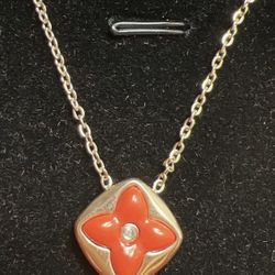 Square Shape Four Leaf Clover Pendant Necklace