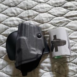 Gun holder