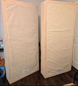 King sized tempur-pedic box spring