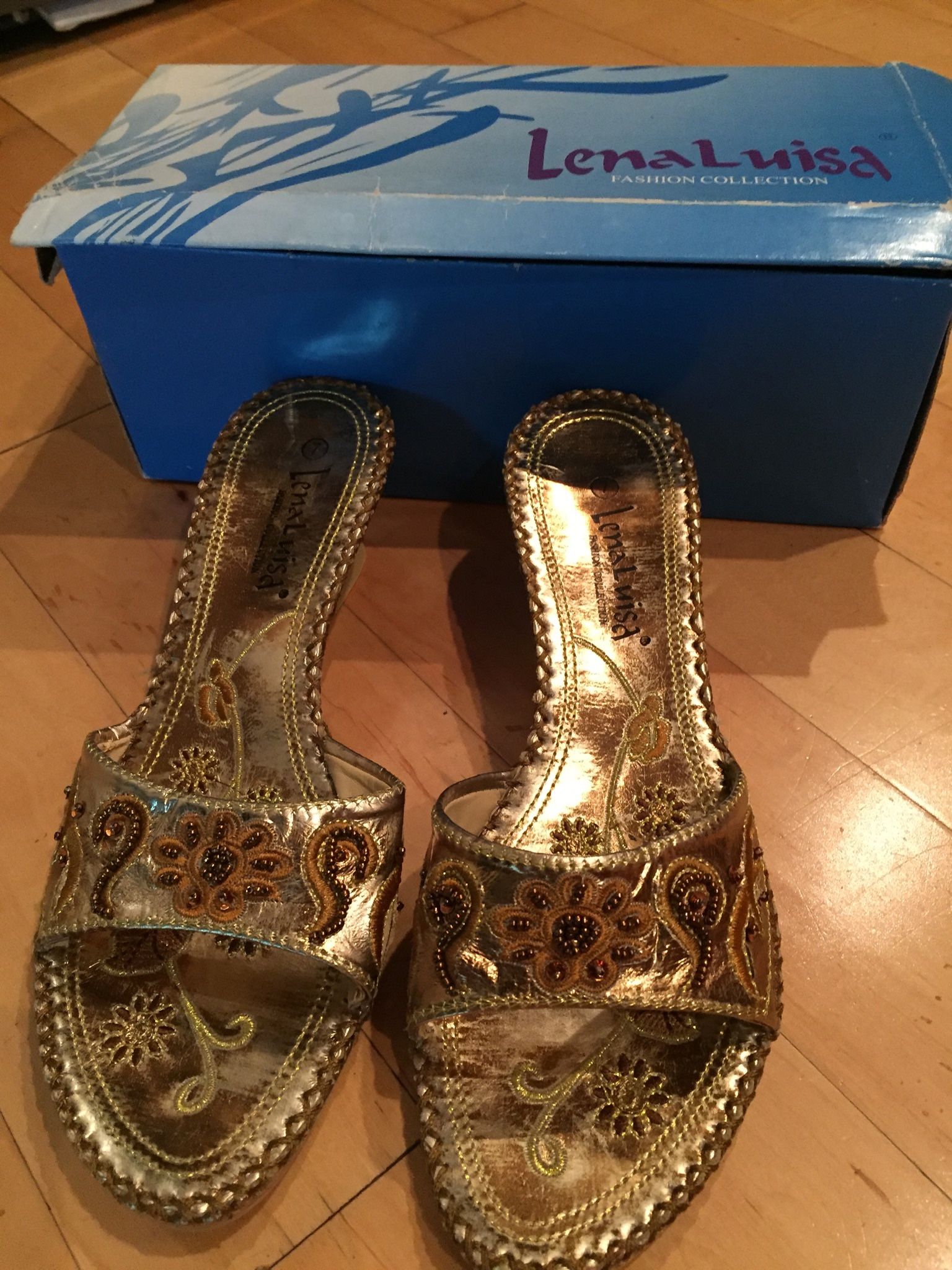 Lena Luisa Gold Sandals Size 7