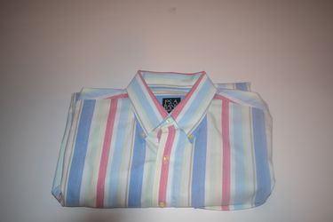 Joseph A Banks men’s button down shirt Size Large
