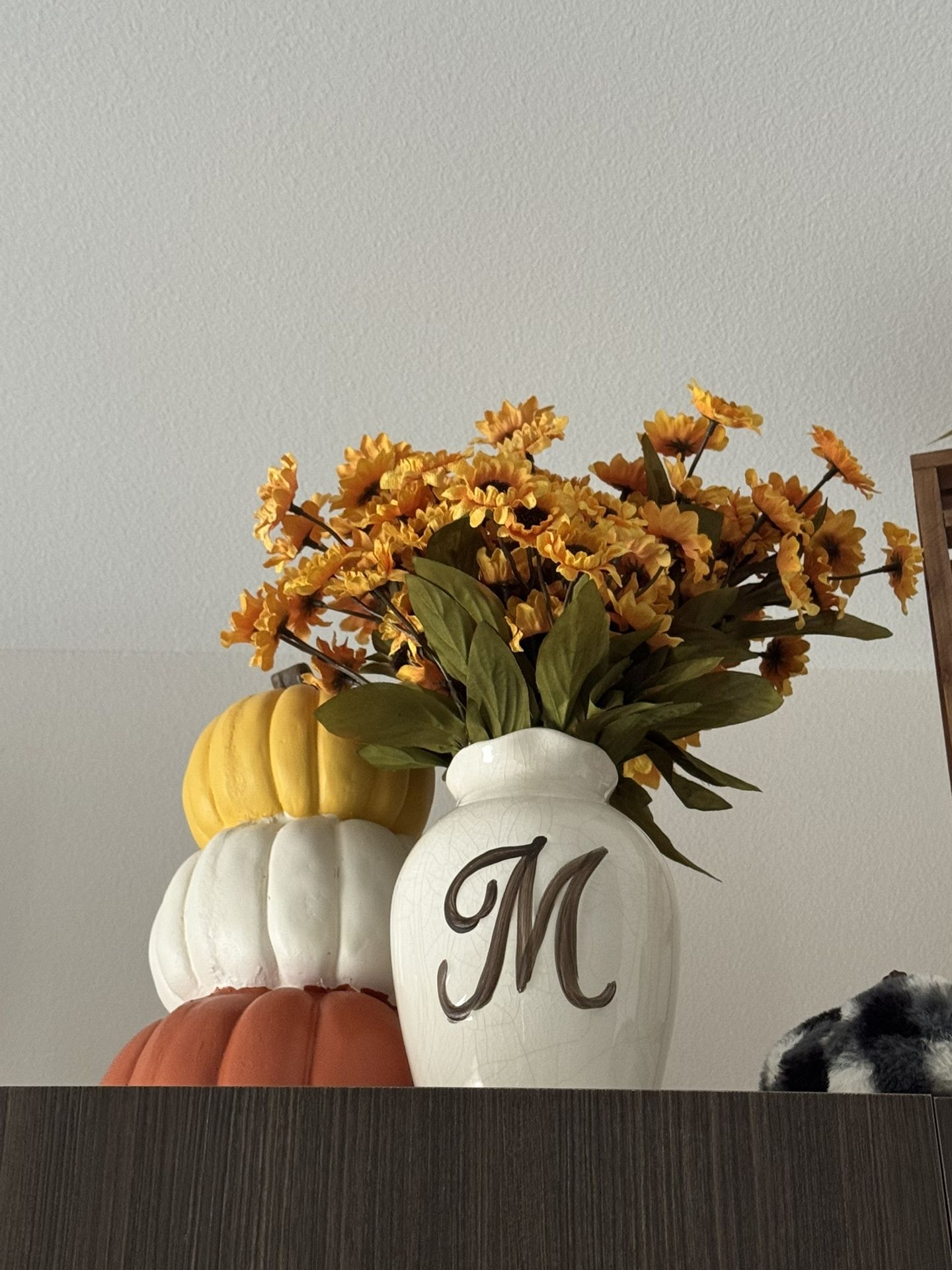 M Vase