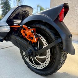 Electric scooter