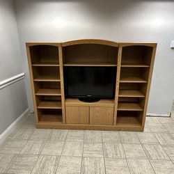 Entertainment Center & 37 Panasonic TV 